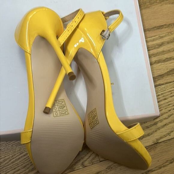 NWT SIMMI LONDON OPEN TOE SANDALS SIZE 5 - Picture 7 of 8